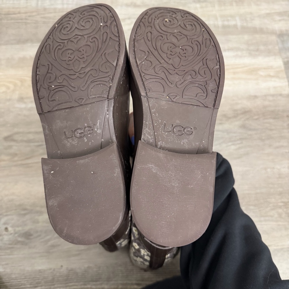 UGG Reignfall Liberty Tall Rain Boots, Floral Pattern-size 8 like NEW🔥 - Picture 11 of 11